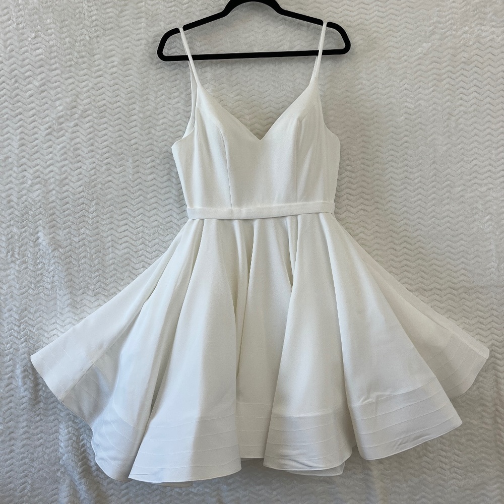 Ieena Max Duggal V-Neck Sleeveless Fit and Flare Low Back Mini Dress White 6